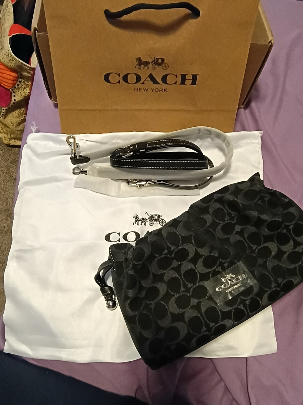 Coach Faye Crossbody/Shoulder Bag in Signature Black- Gift Ready!